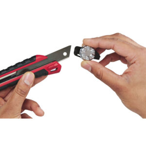 Milwaukee Φαλτσετα – Ξυραφι 18 mm 48221961 - Image 5